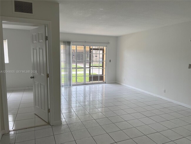 Foto del edificio - 2982 NW 55th Ave