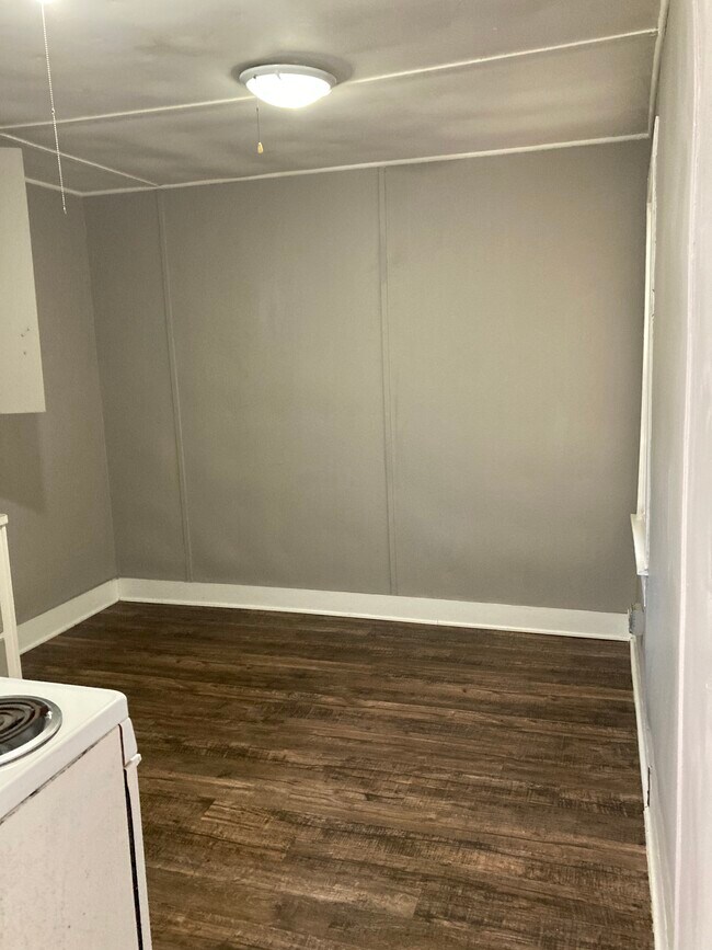 Foto del edificio - 524 Elder St