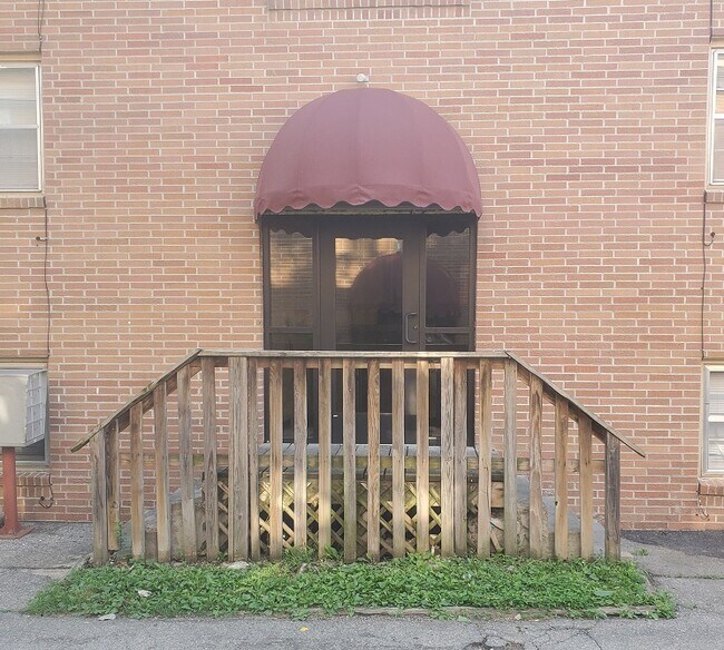 Foto del edificio - 4729 Erskine St