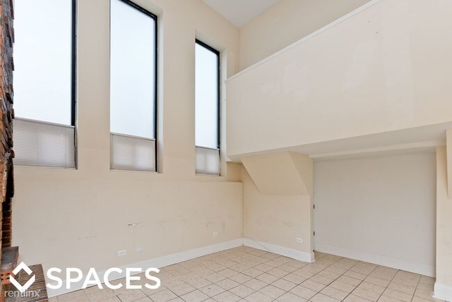 Foto del edificio - 871 W Lill Ave