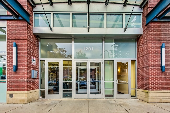 Building Photo - 1201 W Adams St