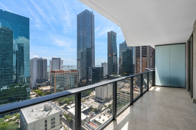 Foto del edificio - 1300 S Miami Ave