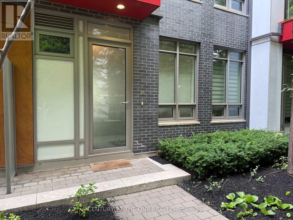 Primary Photo - 88 Sheppard Ave E
