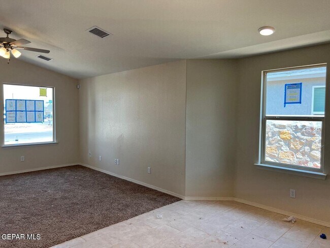 Building Photo - 4868 Marisabel Azcarate St