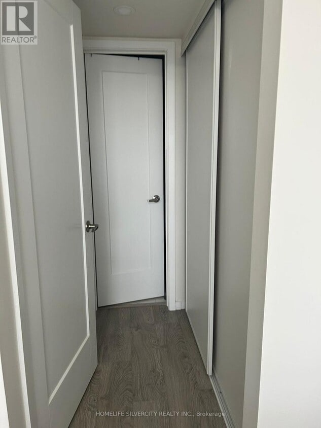 Photo du bâtiment - 1711 Pure Springs Blvd.