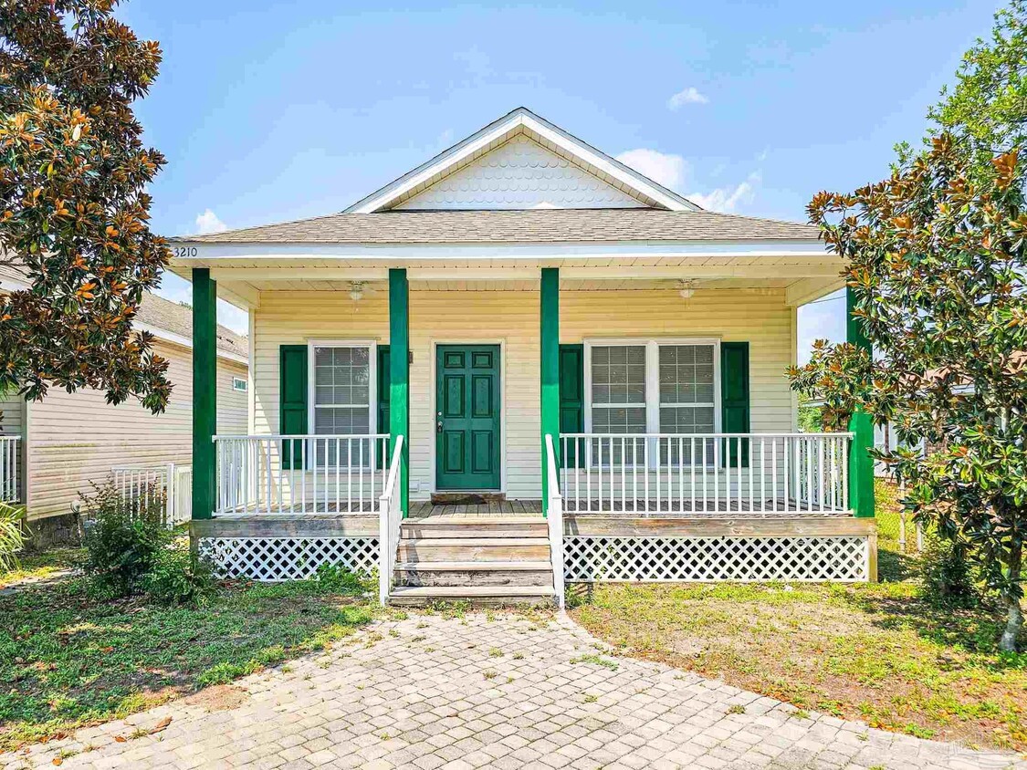 Primary Photo - 3210 Seabrook St