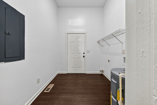 Foto del edificio - 2807 Beacon Ave