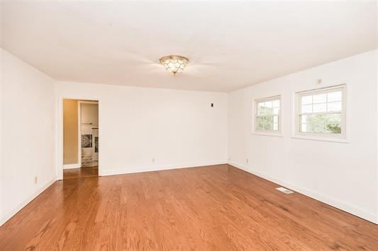 Building Photo - 911 Meadow Ln