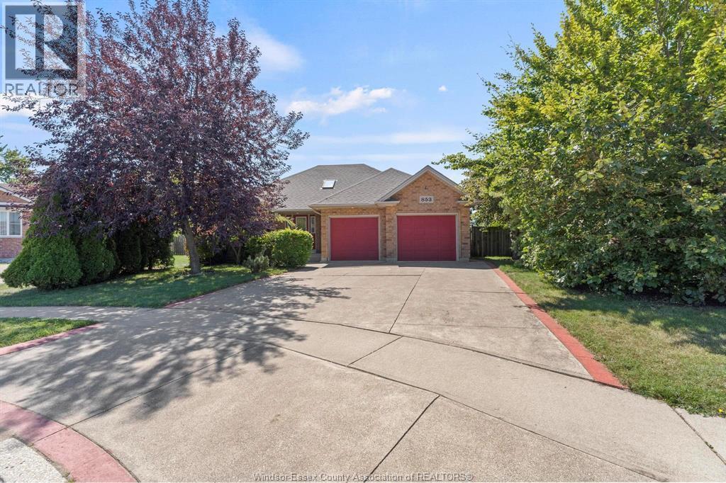 Primary Photo - 853 Southwood Dr