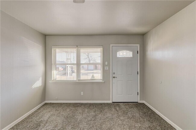 Foto del edificio - 3035 SE 20th St