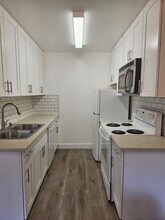 Building Photo - 984 Kiely Blvd