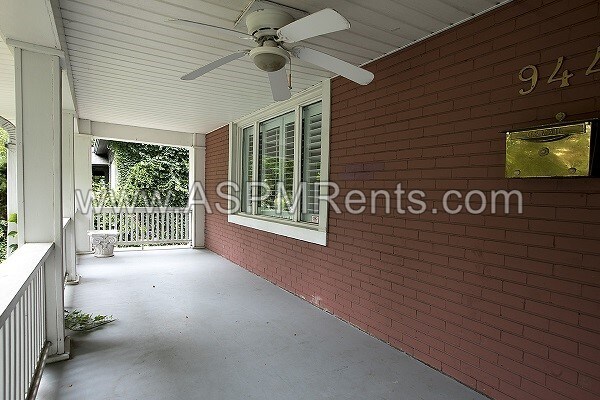 Primary Photo - 944 S Lincoln St