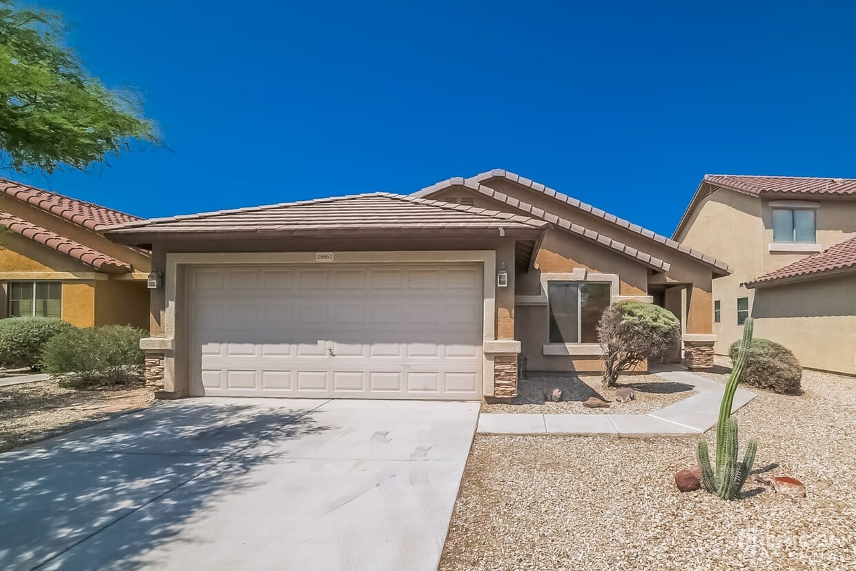Foto principal - 25862 W Whyman St