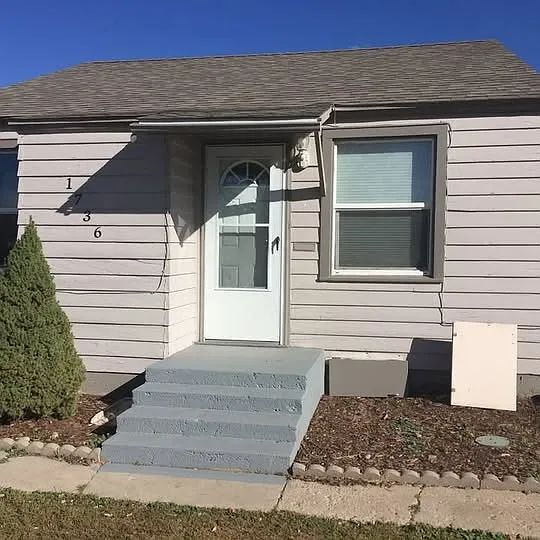 Building Photo - "Charming 3-Bedroom Home with Hardwood Elegance on Hanover Street, Aurora!"