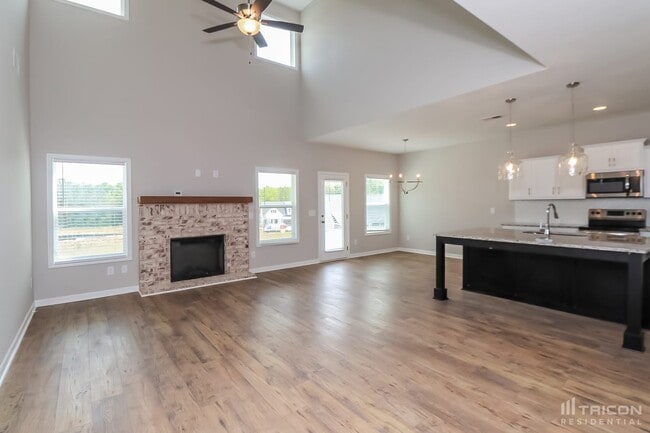 Building Photo - 117 Cedar Pk Wy