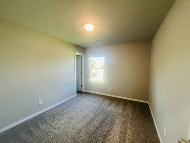 Building Photo - 4201 Colt Dr