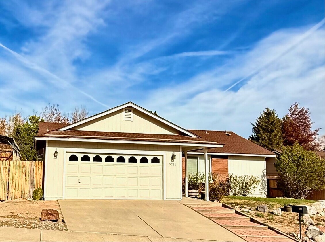Primary Photo - Beautiful 3 Bedroom Home in Northwest Reno