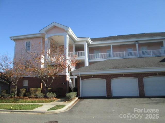 Foto principal - 9068 Meadow Vista Rd