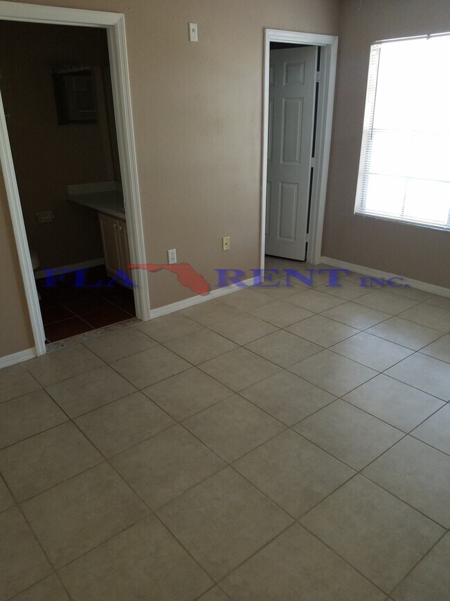 Building Photo - ** 2/2 condo in Oviedo  VILLAS AT LAKESIDE**