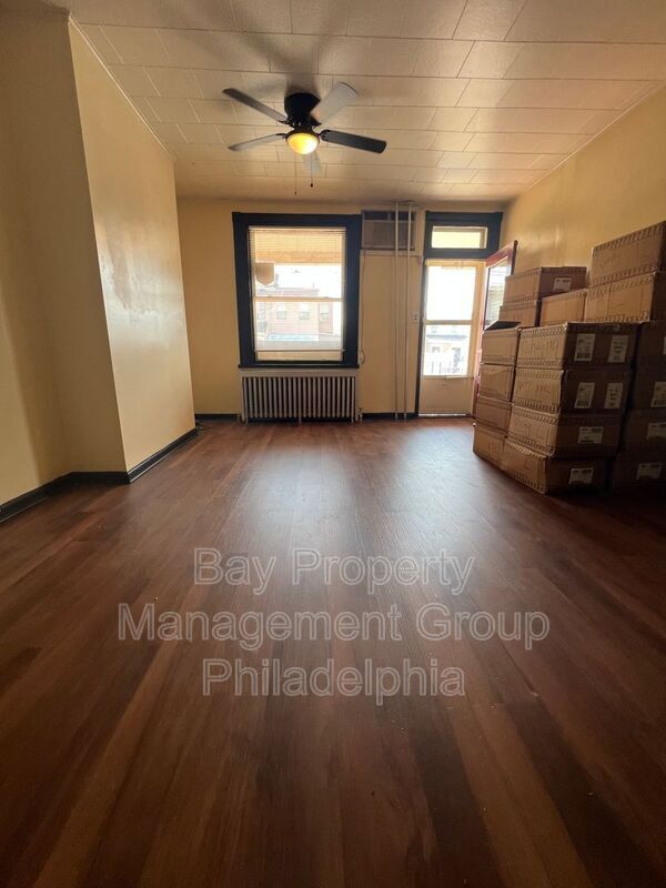Foto del edificio - 4728 Edmund St