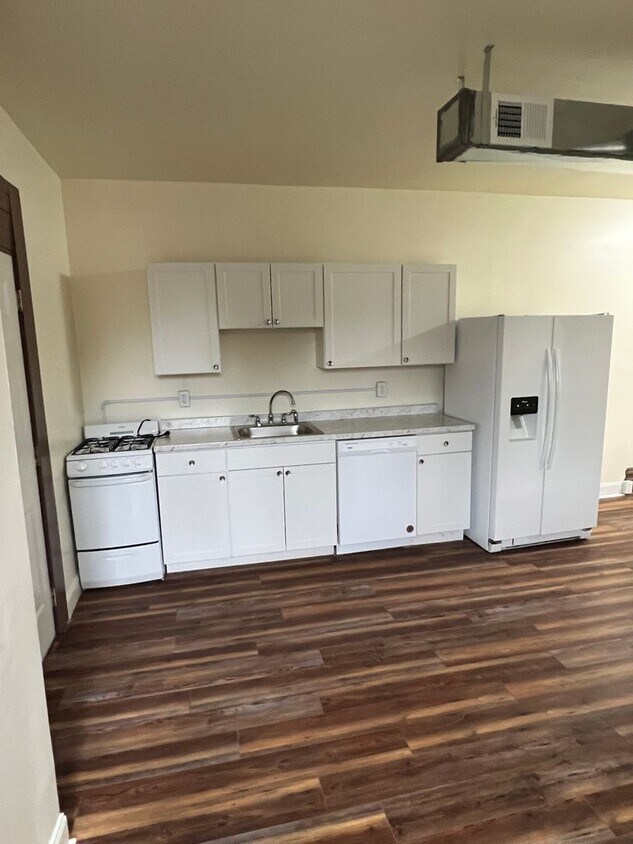 Foto principal - 331 Atwood St