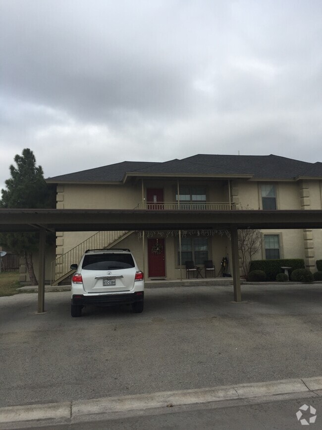 Building Photo - 121 Ramon Cardenas Dr