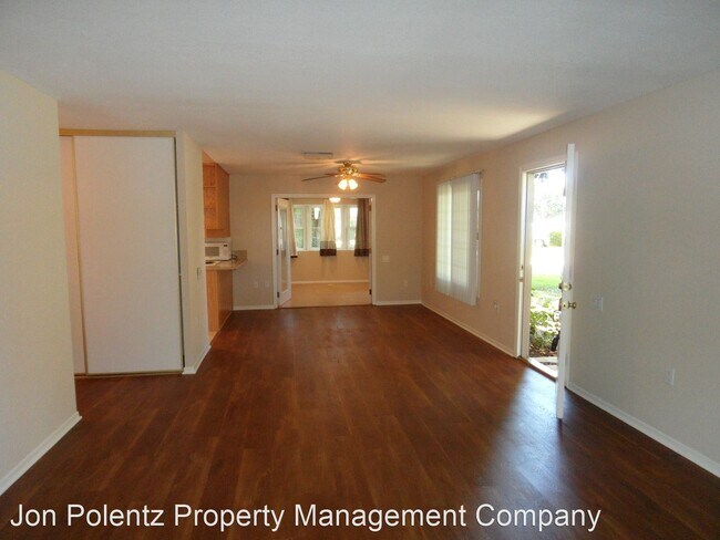 Building Photo - 2 br, 2 bath House - 3136 Via Vista #A