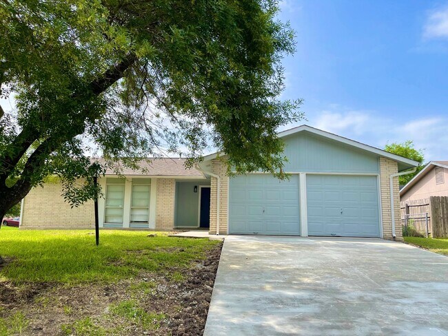 Foto del edificio - Updated 1 Story Home in Kirby!