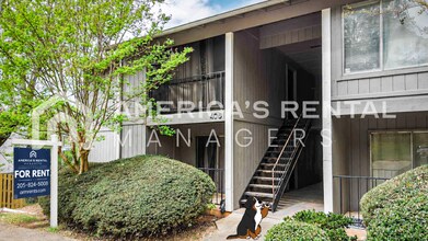 Building Photo - 406 Skyview Dr