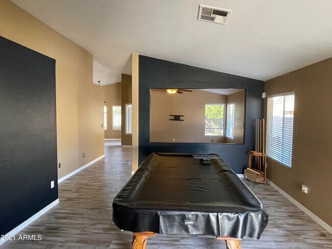 Building Photo - 2702 S Ananea