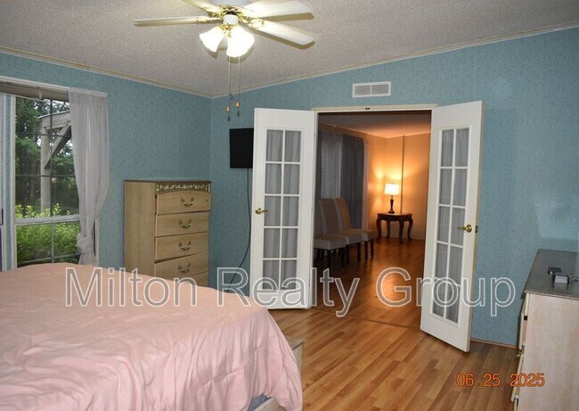 Foto del edificio - 415 Wire Rd