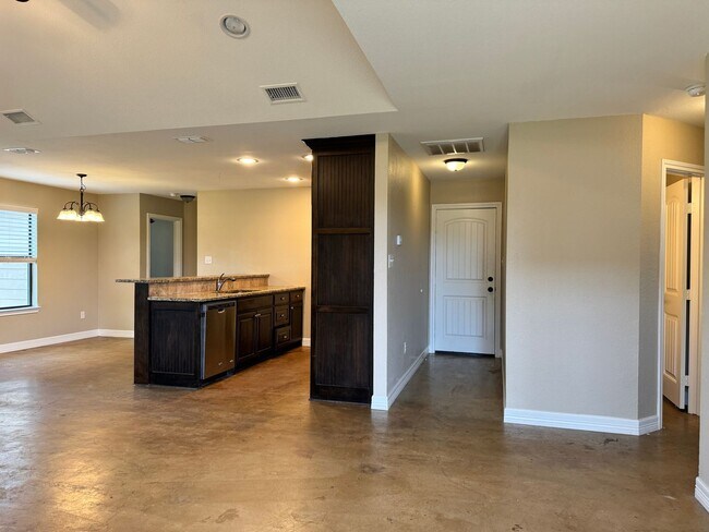 Foto del edificio - 15786 County Rd 472