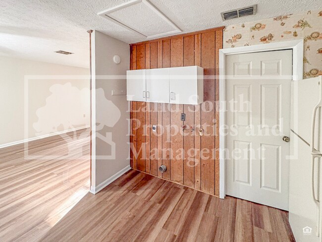 Foto del edificio - 708 Boyd Ct