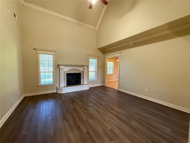 Building Photo - 609 N Tournament Dr