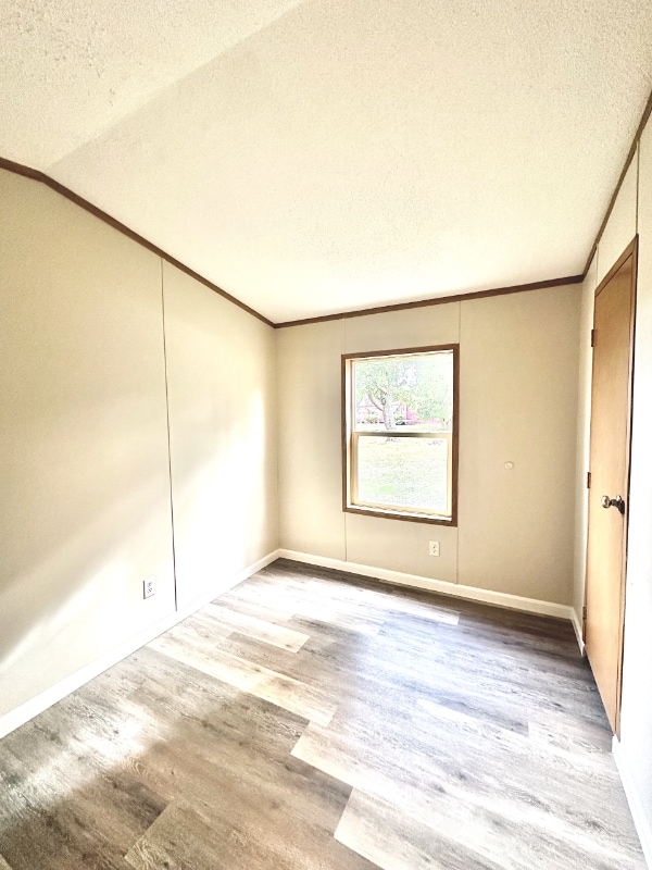 Foto del edificio - 90 Yankee Folly Rd