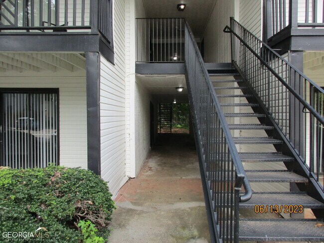 Building Photo - 3609 Woodbriar Cir