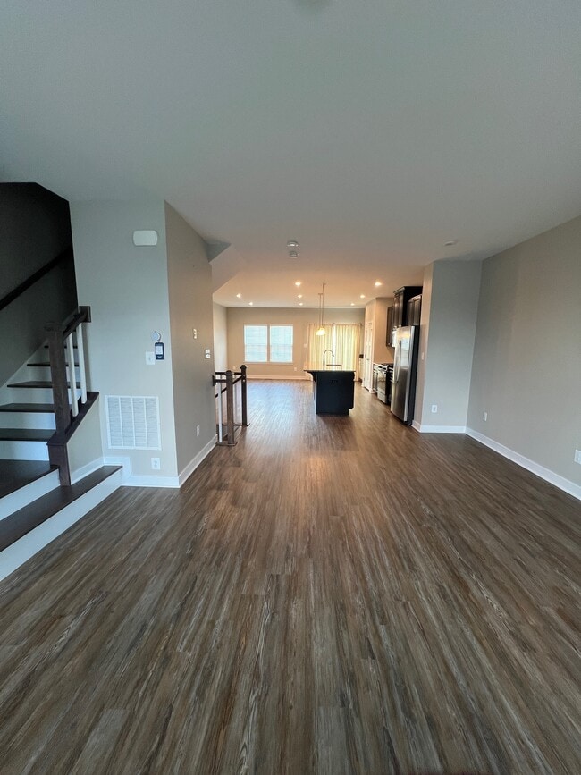 Building Photo - 103 Freedom Way