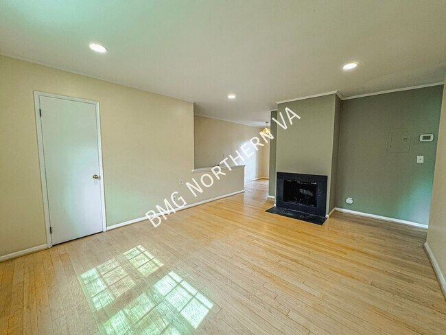 Foto del edificio - 2831-D S Wakefield St