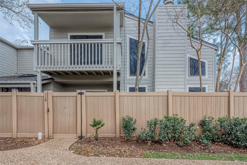 Foto principal - 2379 Briarwest Blvd