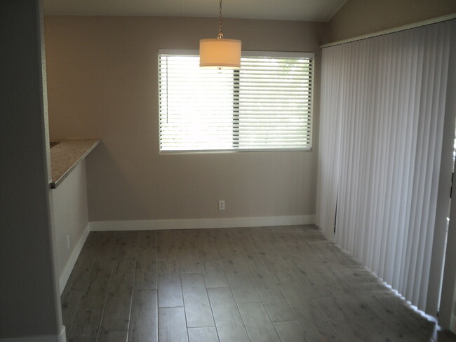 Building Photo - 5008 S Rainbow Blvd