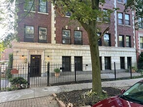 Building Photo - 5135 S Kenwood Ave