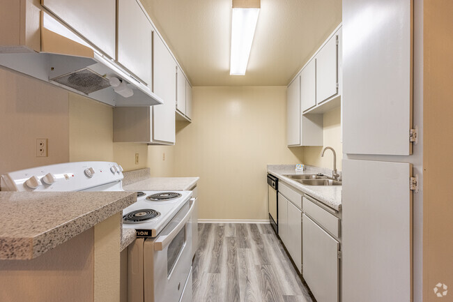 1BR, 1BA - 650SF - Kitchen - CASA COLIMA APARTMENTS