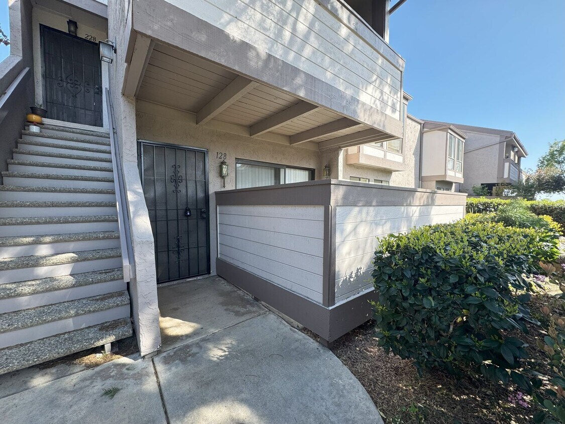 Primary Photo - 2 Bedroom 1 Bathroom Condo In Sierra Mesa