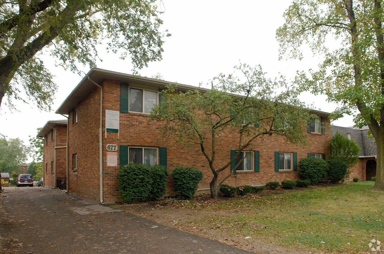 Primary Photo - 677 Riverview Dr