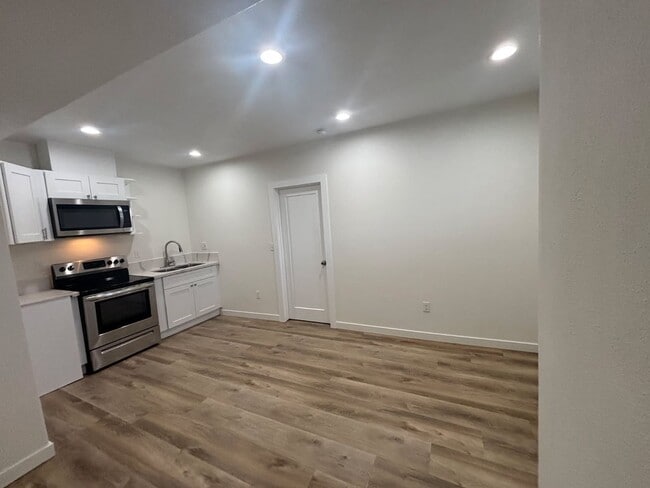 Building Photo - 12094 Coachman Ln