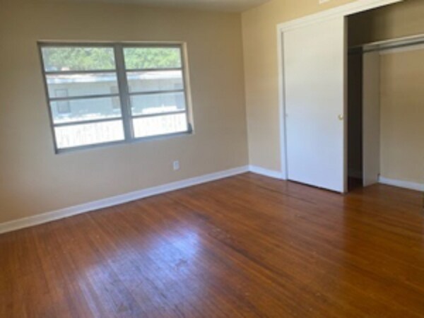 Foto del edificio - 817 Big Tree Rd