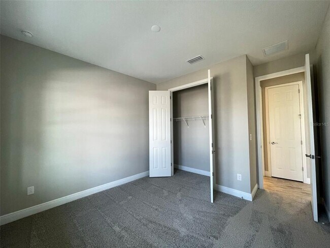 Foto del edificio - 5404 Tagalong Pl