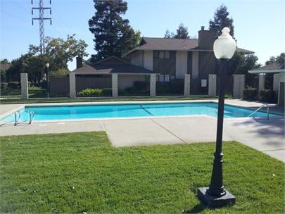 Primary Photo - 2410 Sunny Ln