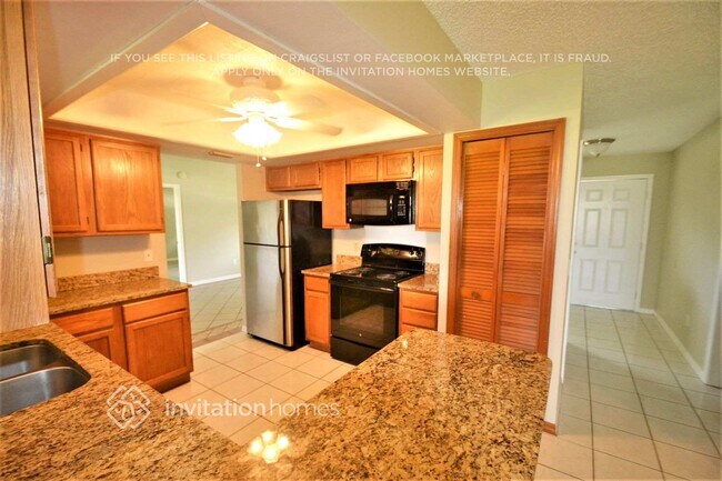 Foto del edificio - 2900 Sweet Springs St