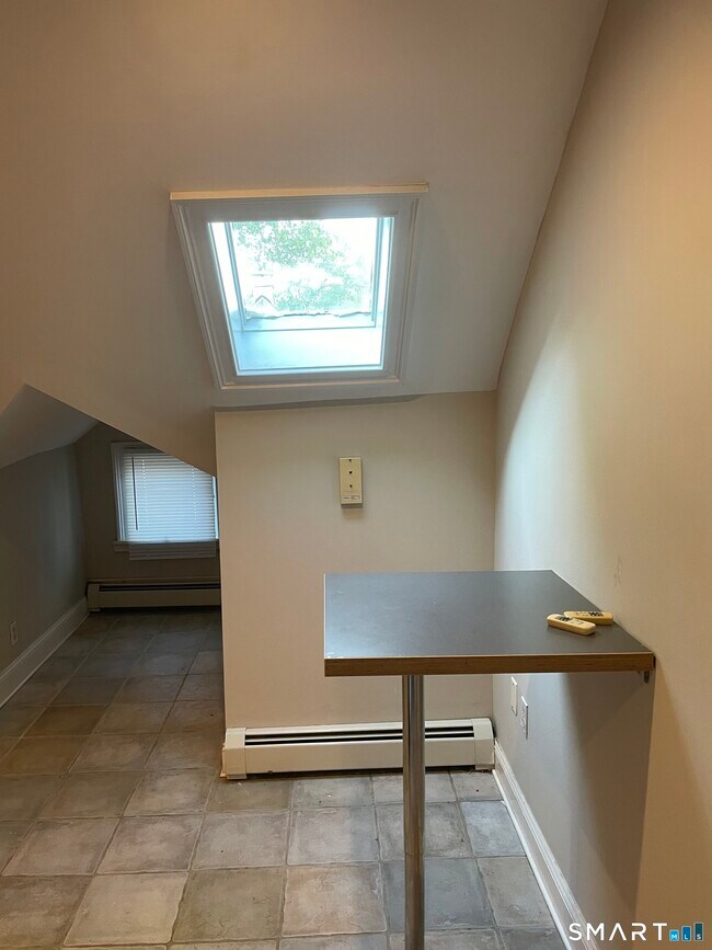 Foto del edificio - 251 Whiting Ln